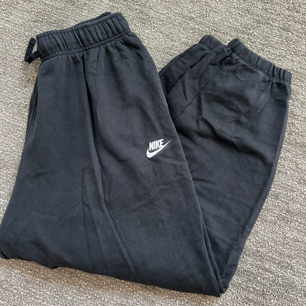Nike Black Sweatpants with Tapered Ankle Design